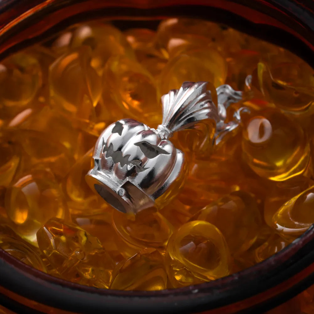 Customized Silver Pumpkin Head Details 07