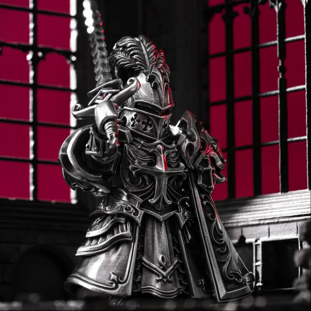 Crimson Templar in Oxidized Silver - detail view 02