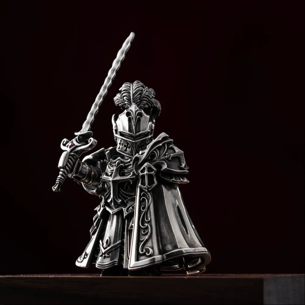 Crimson Templar in Oxidized Silver - detail view 06