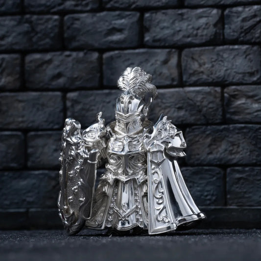 Crimson Templar in Silver - detail view 01
