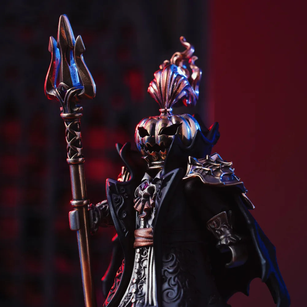 Crimson Vampire in 18K Gold - detail view 10
