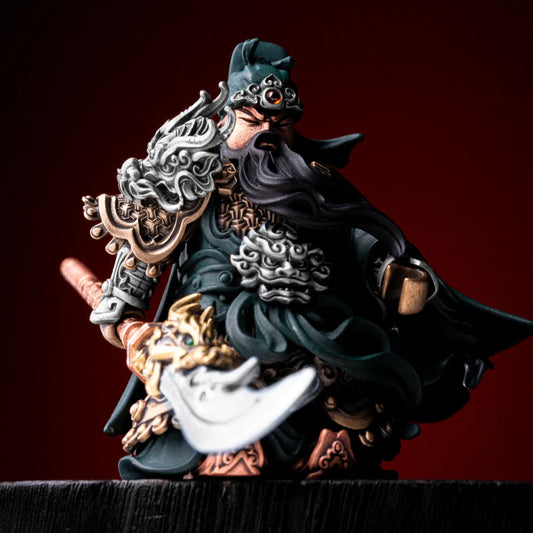 Guan Yu in 14K Gold - detail view 01