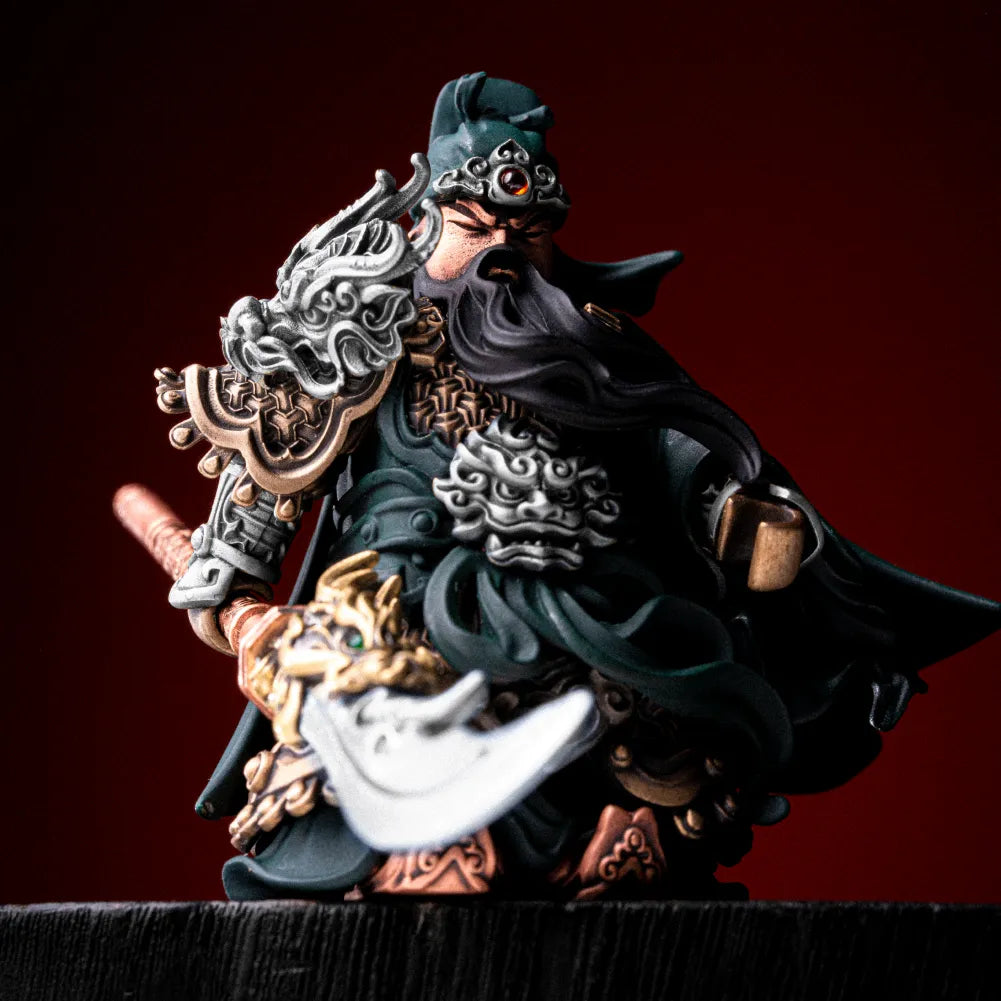Guan Yu in 18K Gold - detail view 01