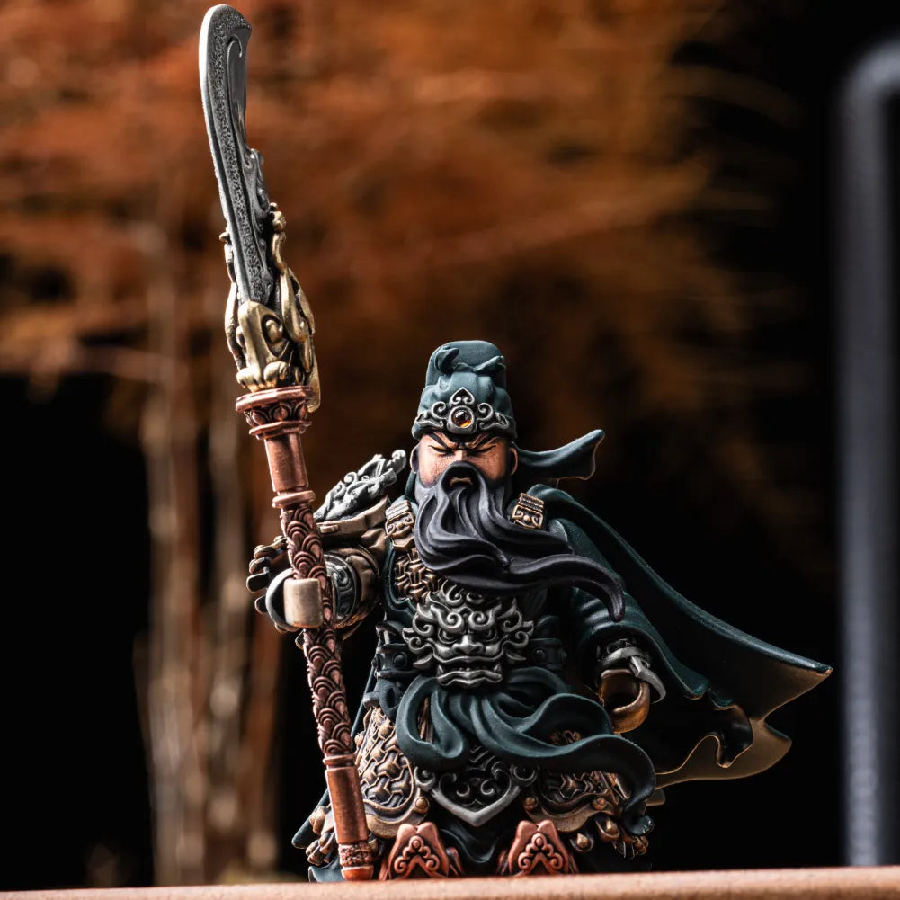 Guan Yu in 24K Gold - detail view 03