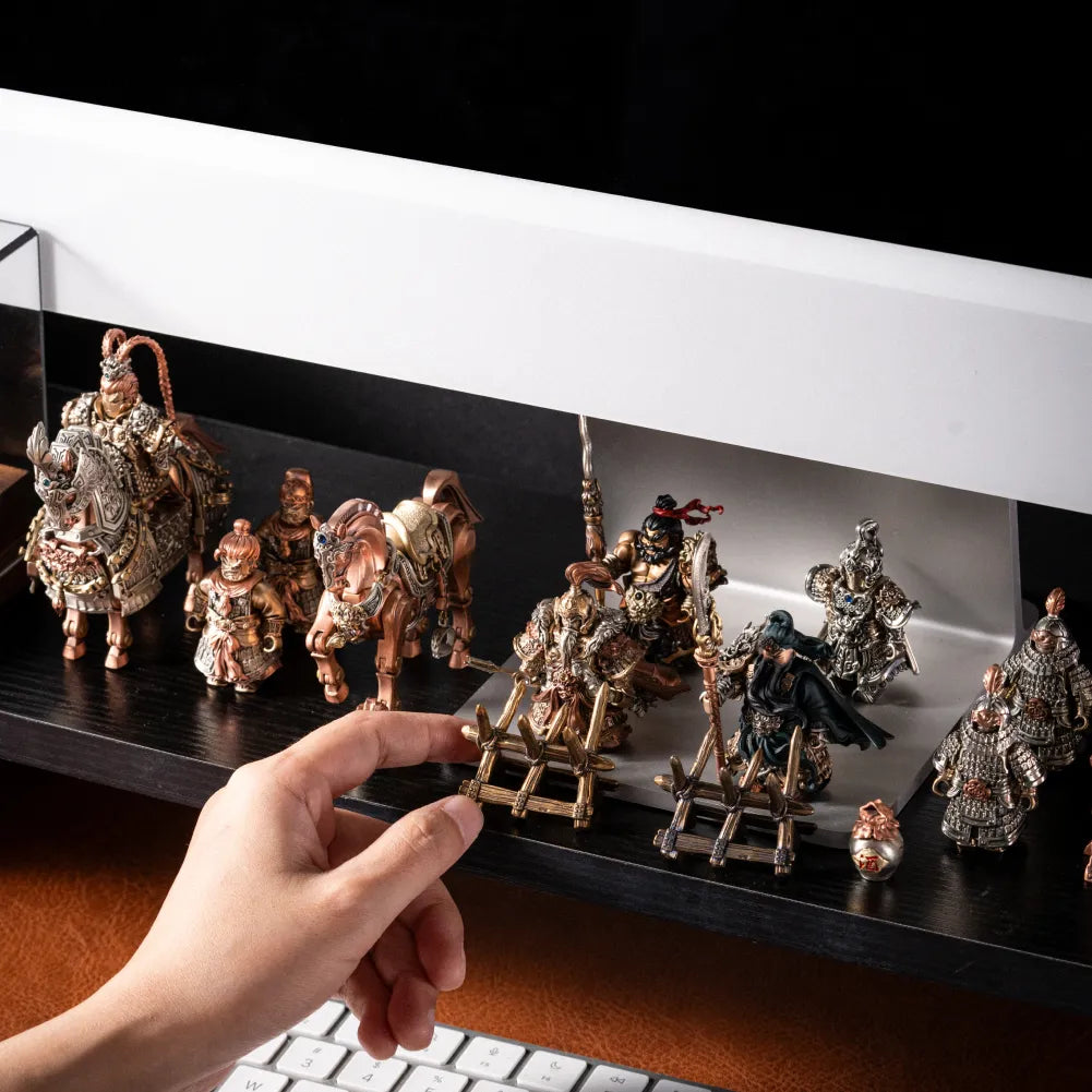 Huang Zhong - desk shelf scale view