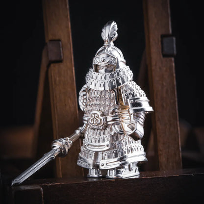 Jin Iron Soldier in Silver - detail view 01