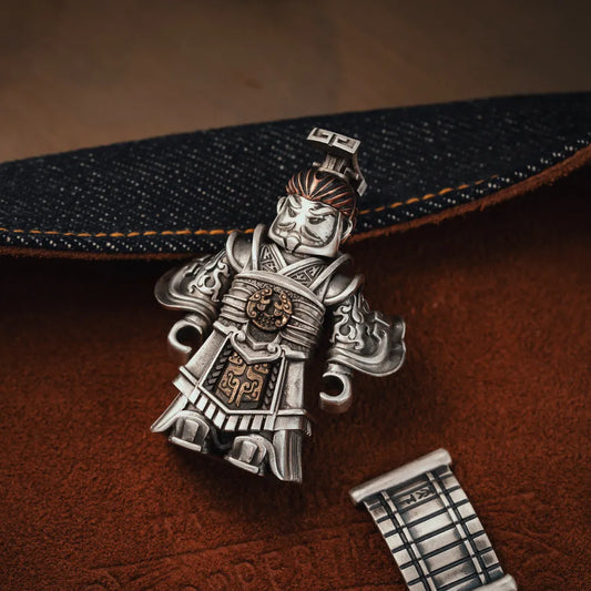 Qin Shi Huang in Oxidized Silver and 18K Gold - detail view 01
