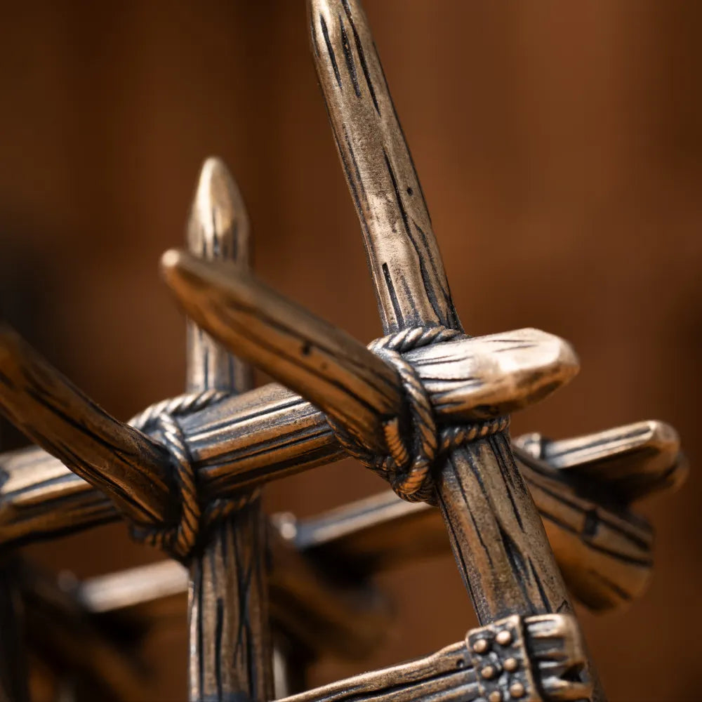 Spiked Barricade in Silver - detail view 05